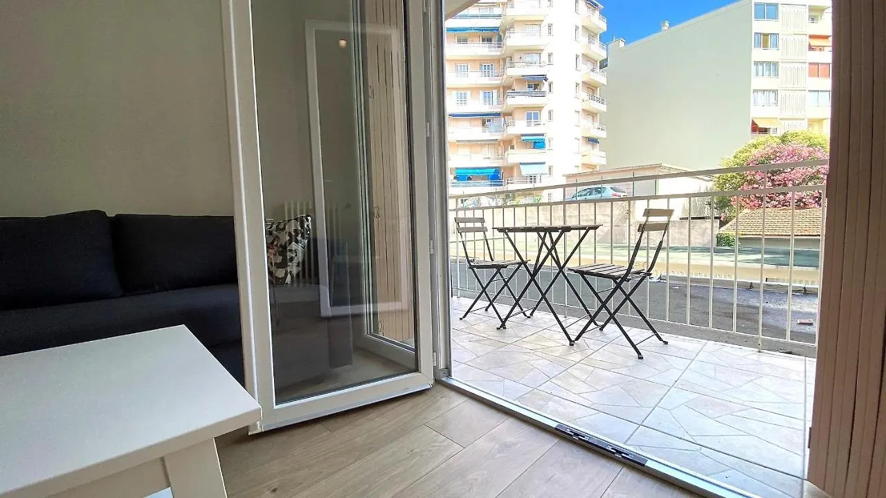 Apartment Marie Antoinette - Appartement 2 Chambres, Centre Ville, Terrasse, Moderne Antibes