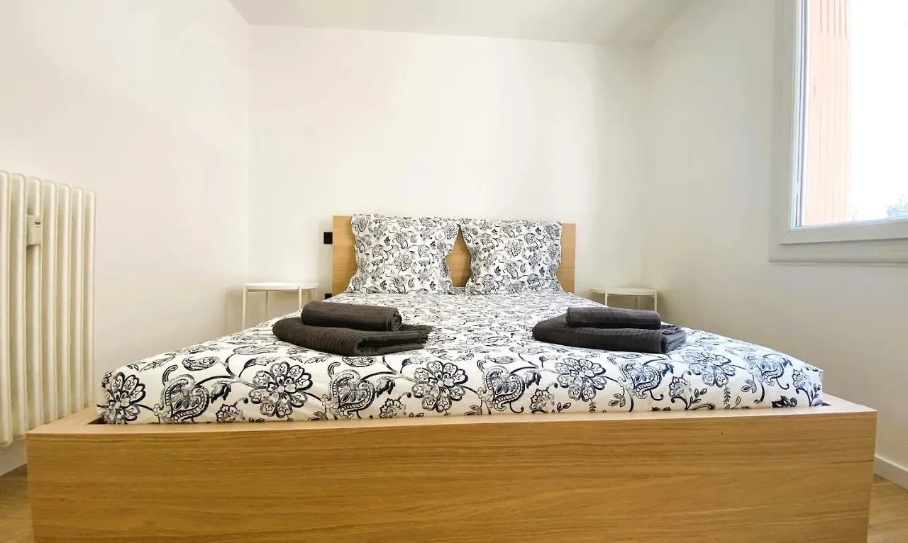 Marie Antoinette - Appartement 2 Chambres, Centre Ville, Terrasse, Moderne Antibes